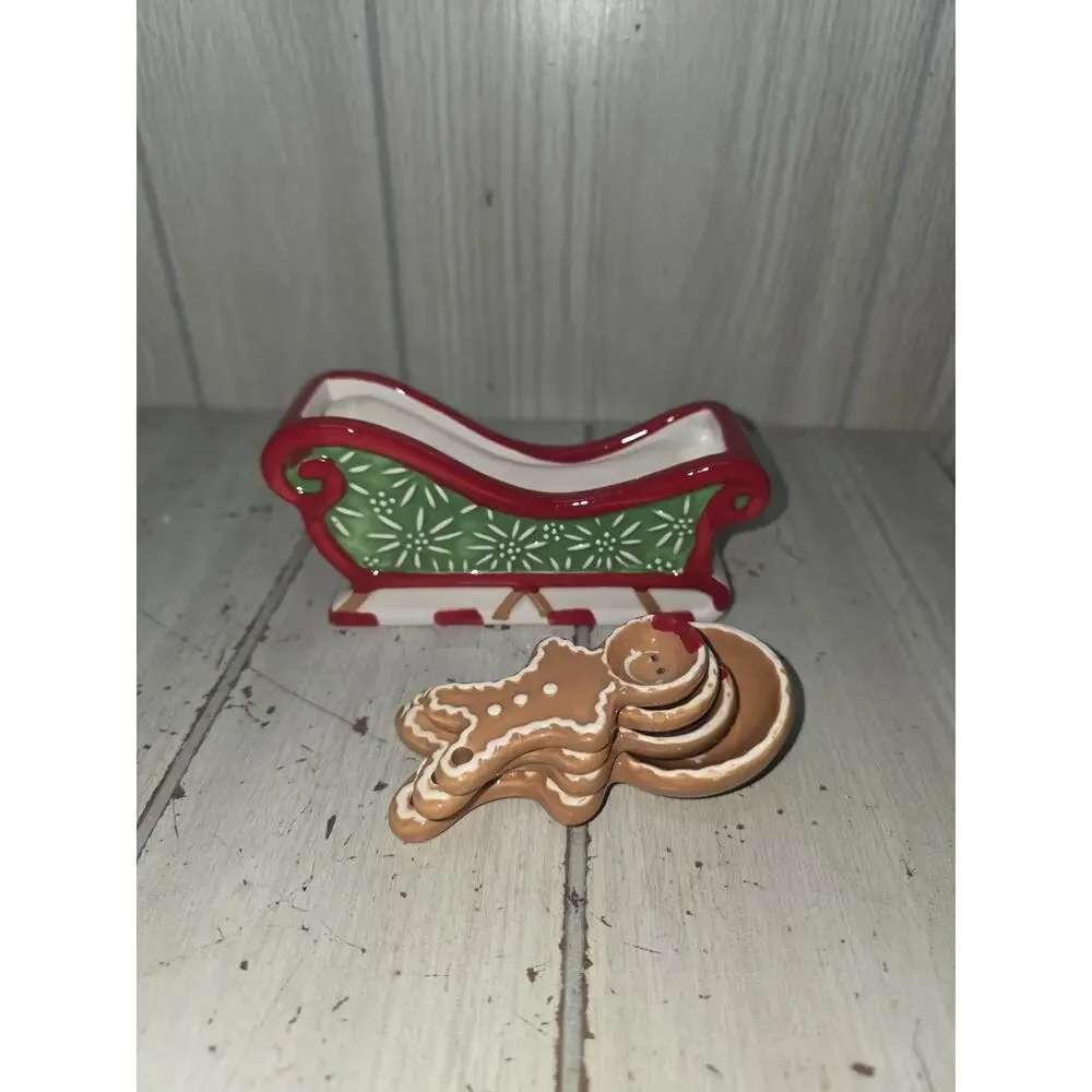 TEMP-TATIONS Gingerbread Measuring Spoons & Sleigh Hand Painted Ceramic Set New